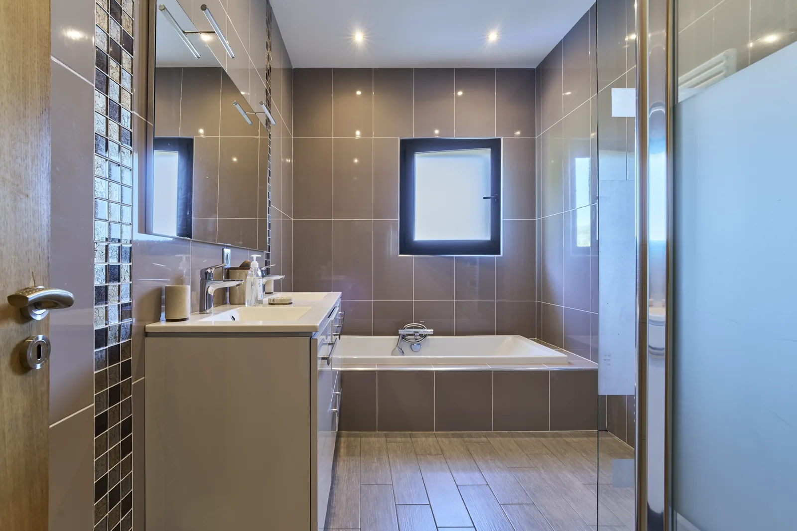 Suite avec literie haut de gamme de la Villa de l'Isle