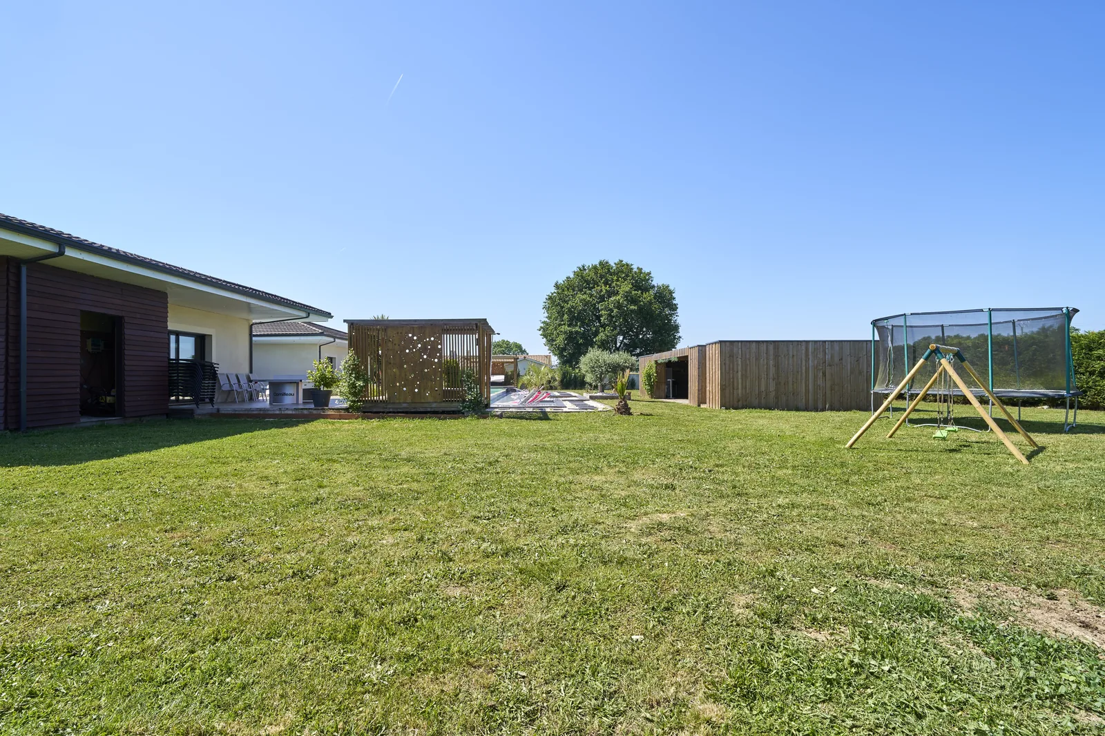 Parc paysager et oliviers de la Villa de l'Isle